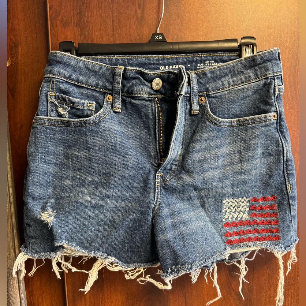 Distressed old navy Jean shorts